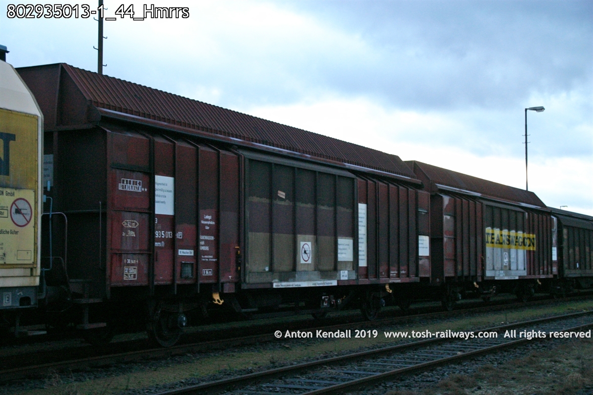 802935013-1_44_Hmrrs.jpg